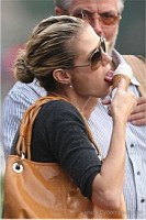 ������� ����, Girls eat 