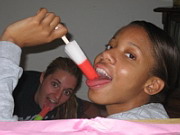 ������� ����, Girls eat 