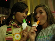 ������� ����, Girls eat 