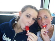 ������� ����, Girls eat 