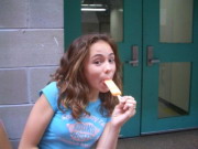 ������� ����, Girls eat 